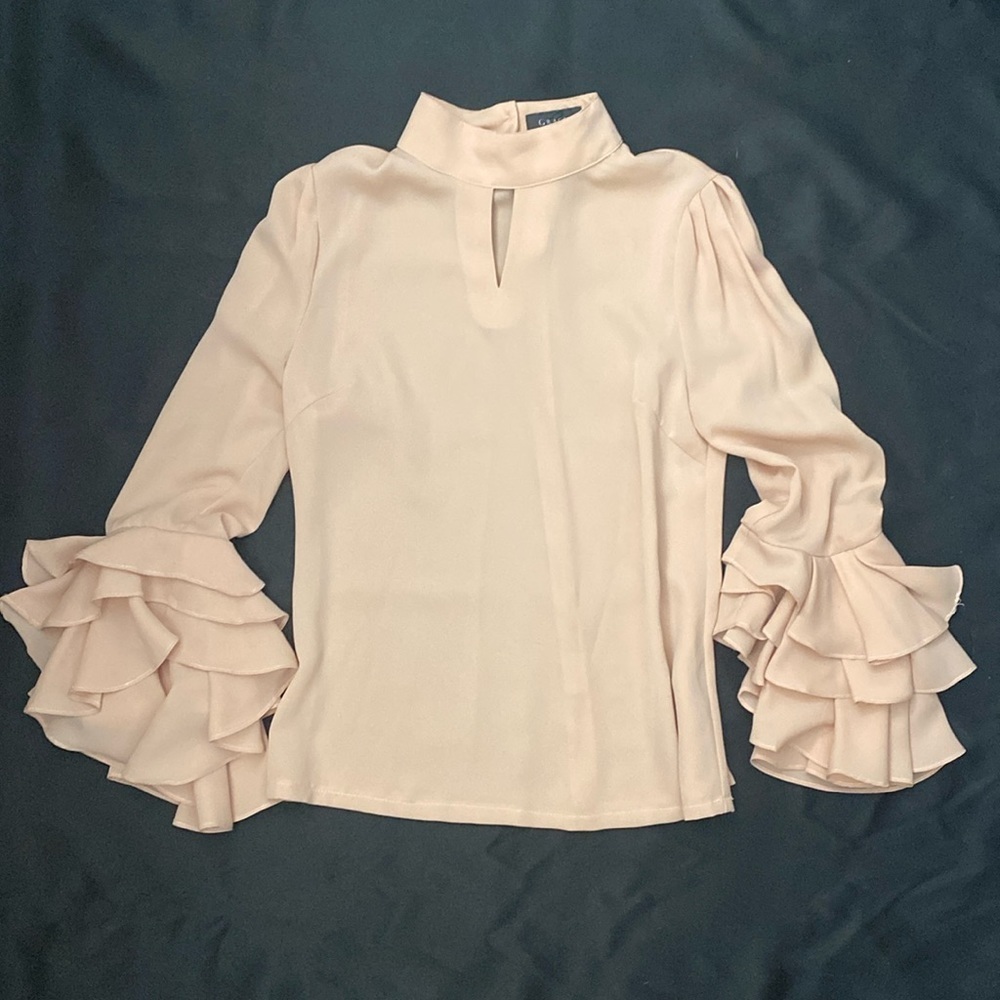 Gracia Key hole high neck neckline cascade cuffs blouse T19678 in beige - Picture 2 of 13